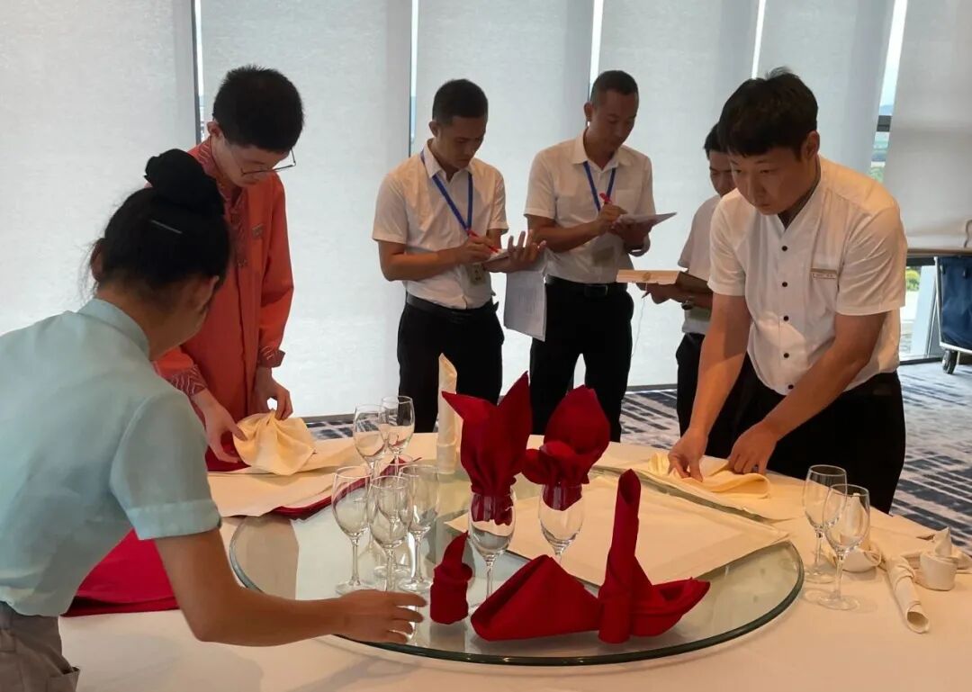 三亚海棠湾茅台度假村｜餐厅摆台与操作评价｜2024.09.02
